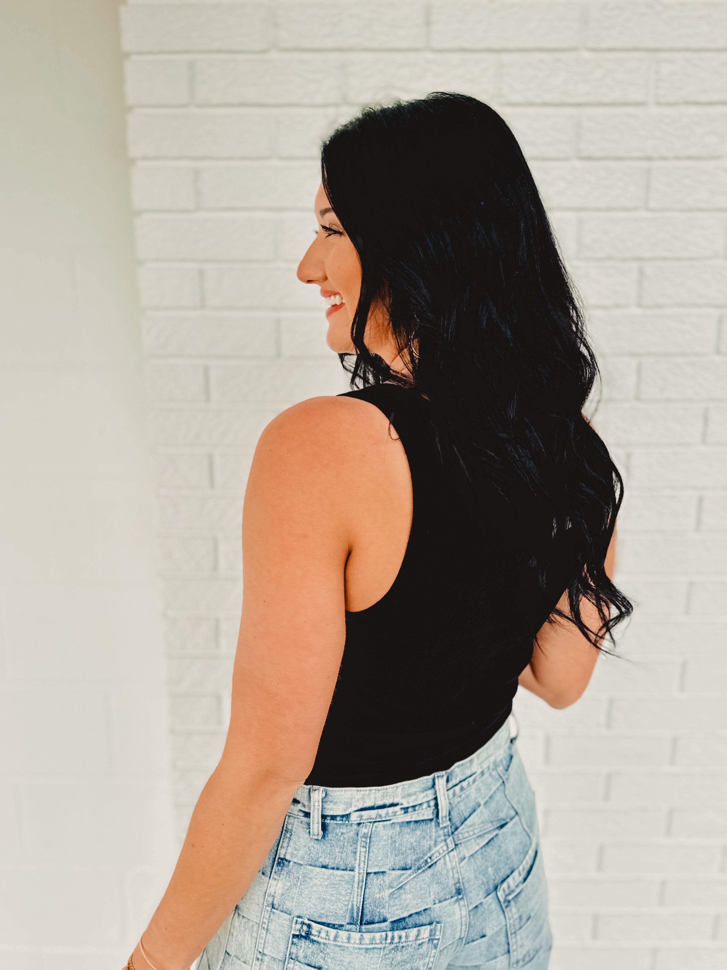 Ribbed Scoop Neck Knit Tank - Black