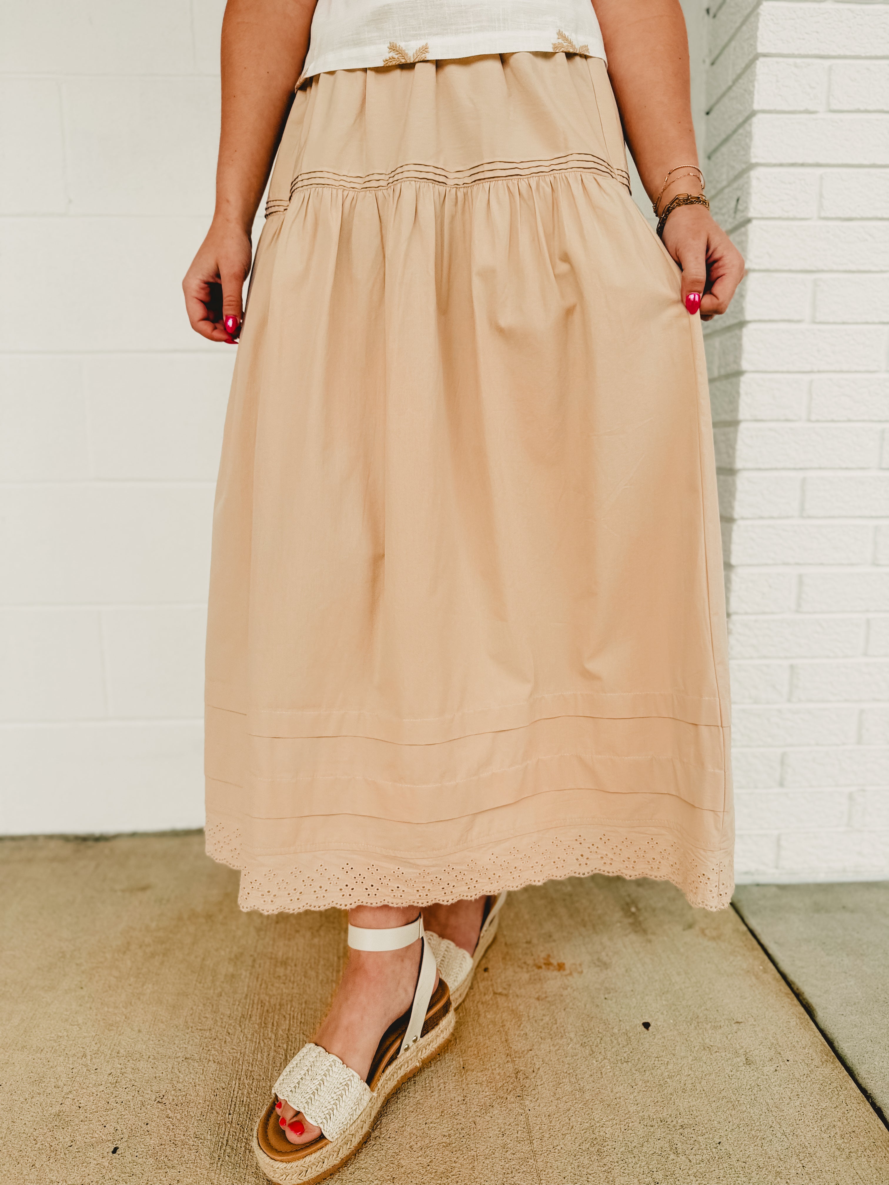 Pintuck Detailed Embroidery Edge Cotton Skirt - Khaki